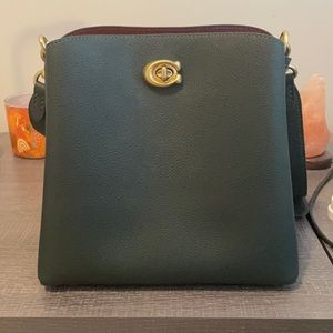 Willow Bucket Bag in forest green. Brand new - never wore it outside my home.